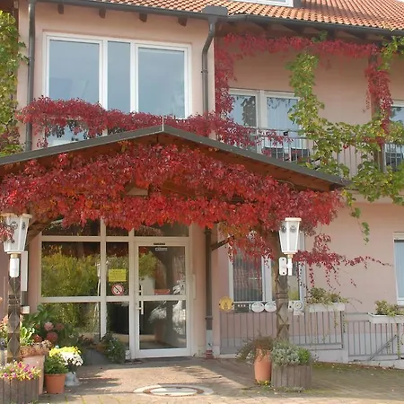 Hotel Gaestehaus Kleine Kalmit