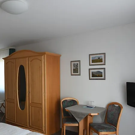 Hotel Gastehaus Kleine Kalmit Landau in der Pfalz