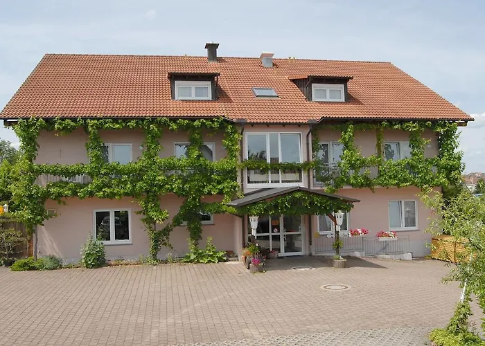 Hotel Gastehaus Kleine Kalmit 3*